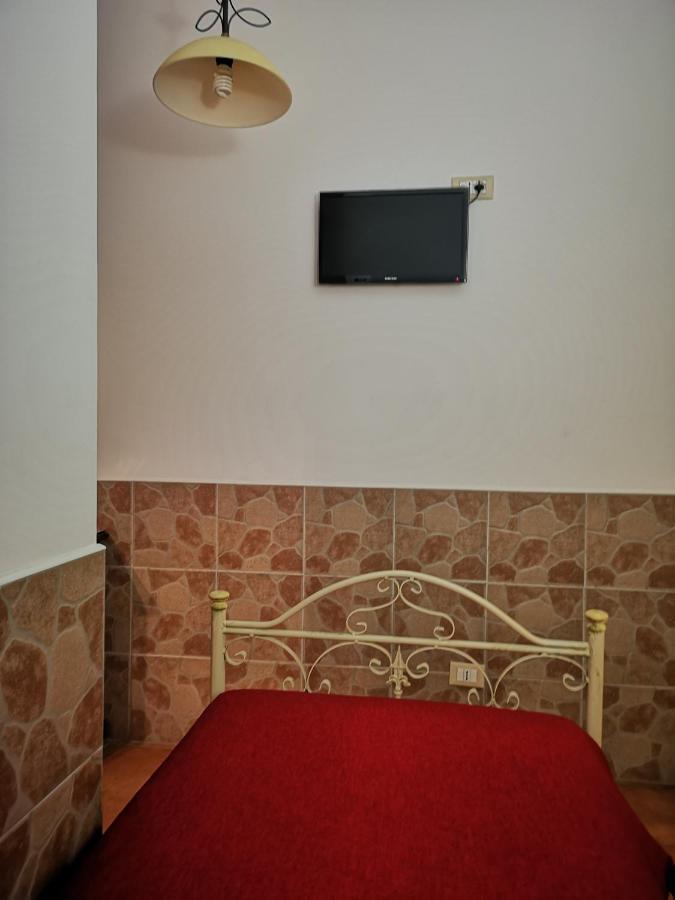 Single Room Bathroom