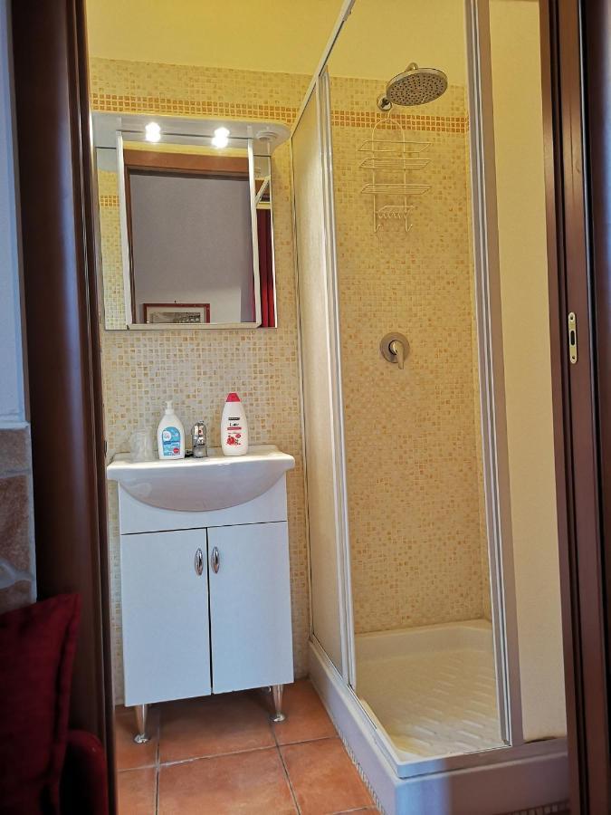 Triple Room Bathroom