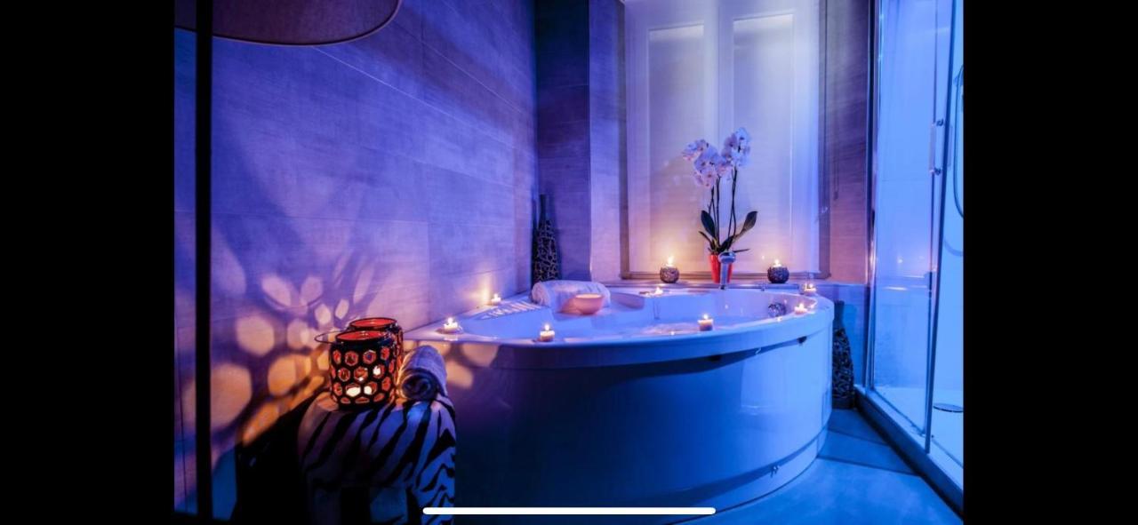 King Room Spa Bath