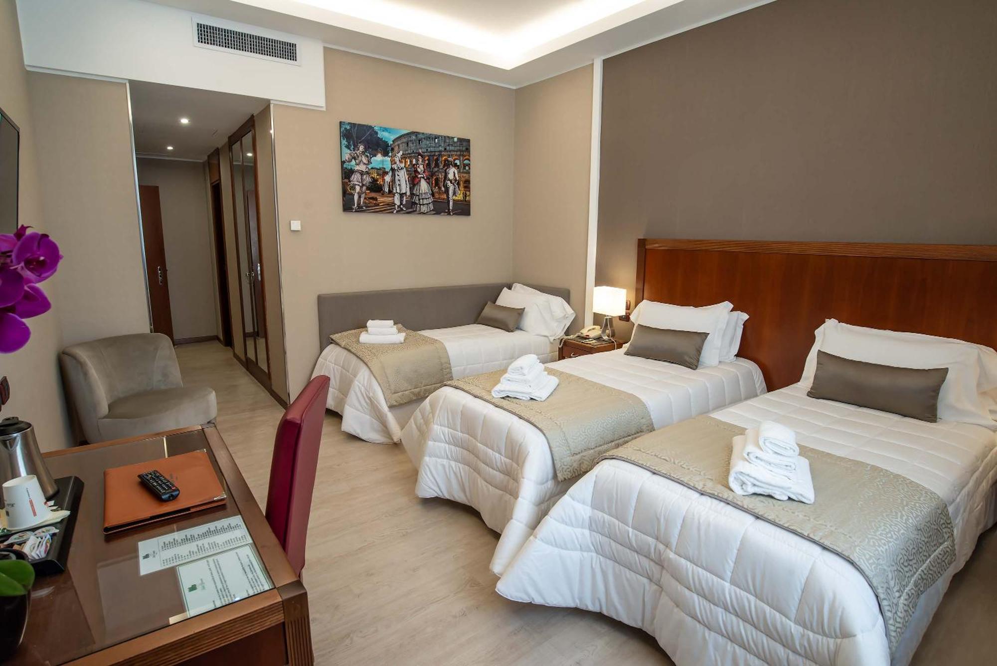 Triple Room
