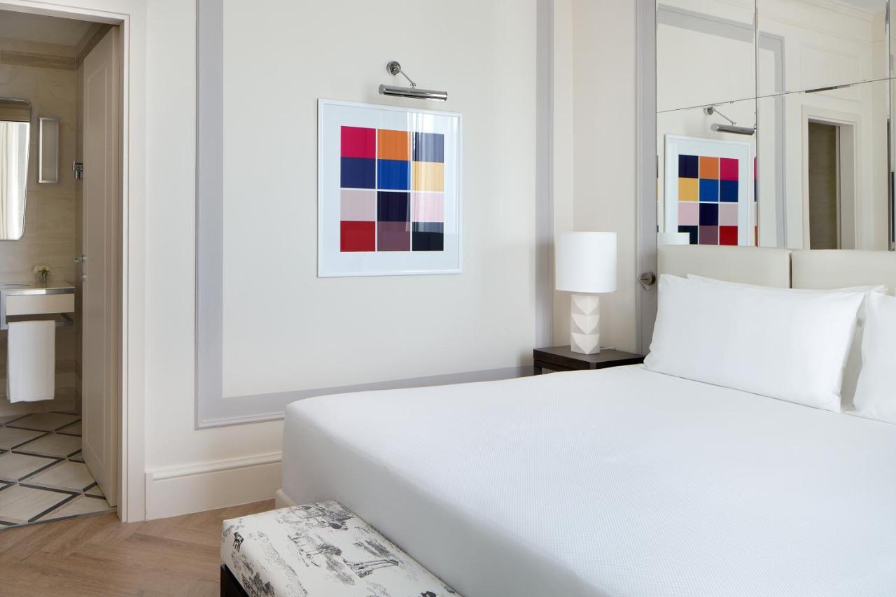 Suite with Sofa Bed,1305879976:JPEG