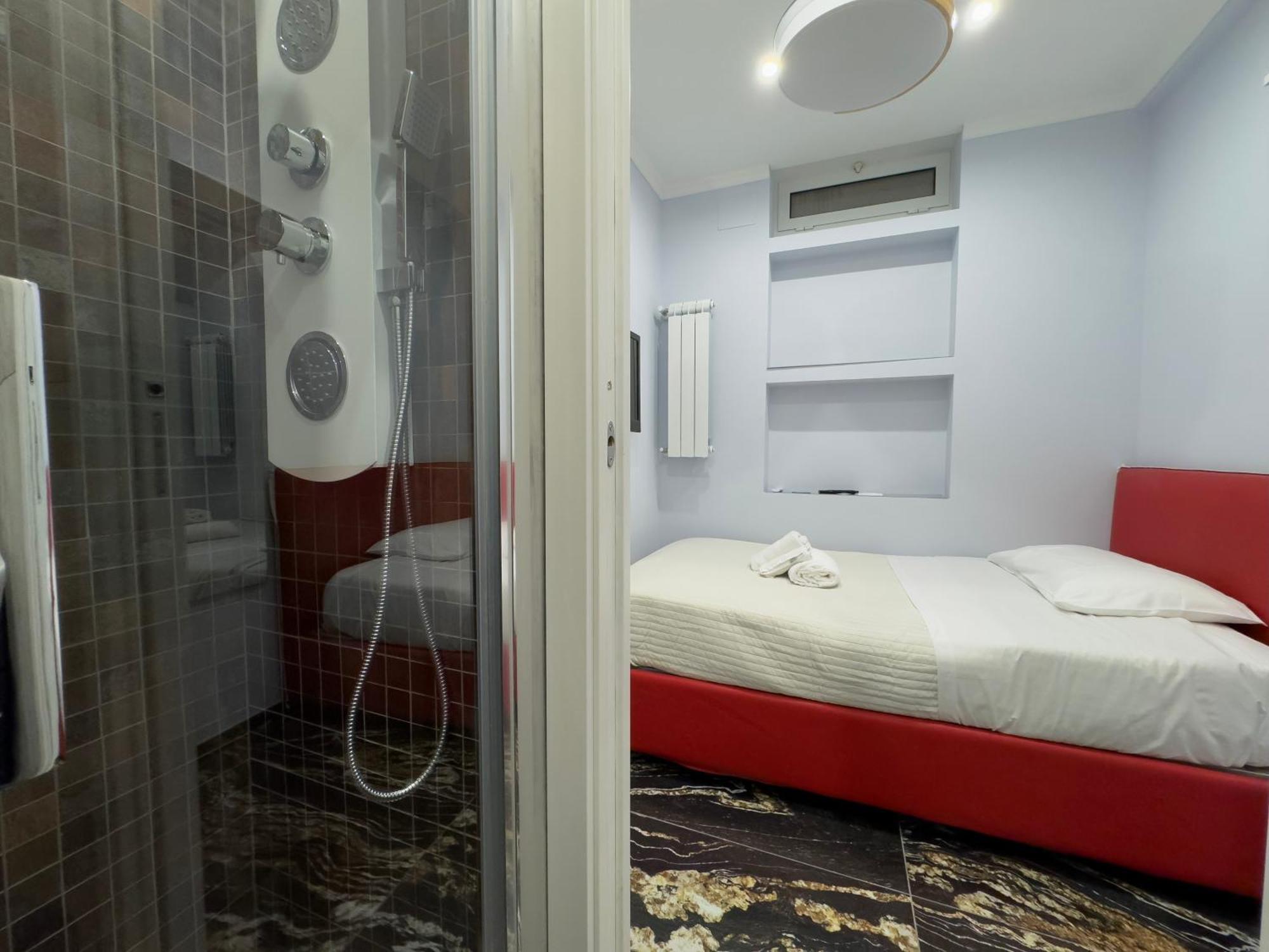 Deluxe Single Room