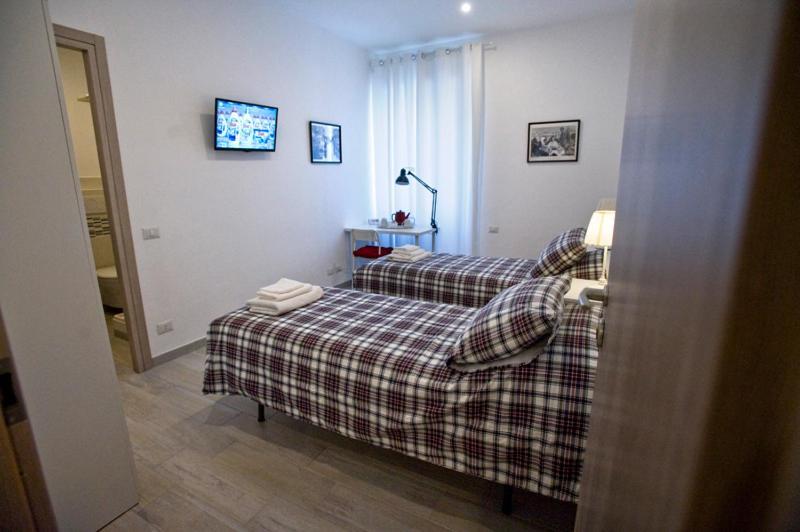 Double or Twin Room with Private Bathroom
