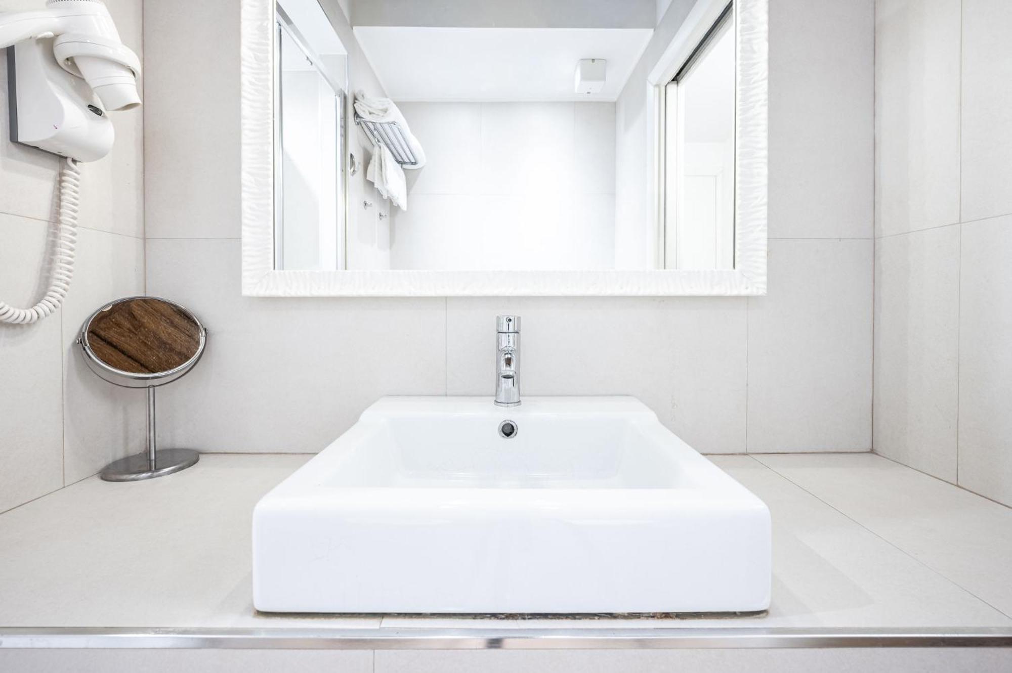 King Room Spa Bath