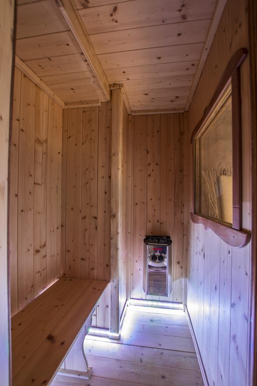 Deluxe Suite with Spa Bath,409221339:JPEG