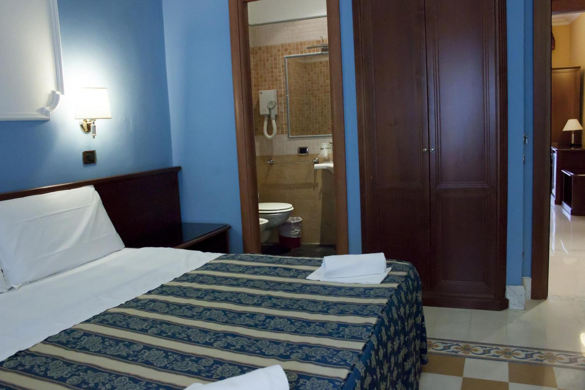 Quadruple Room,22819413:JPEG