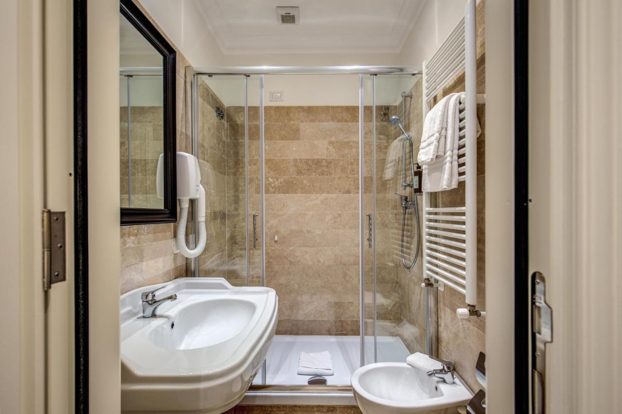 Suite with Spa Bath