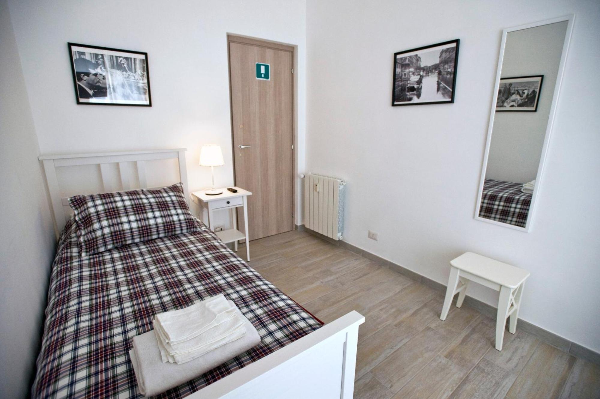 Single Room with Shared Bathroom