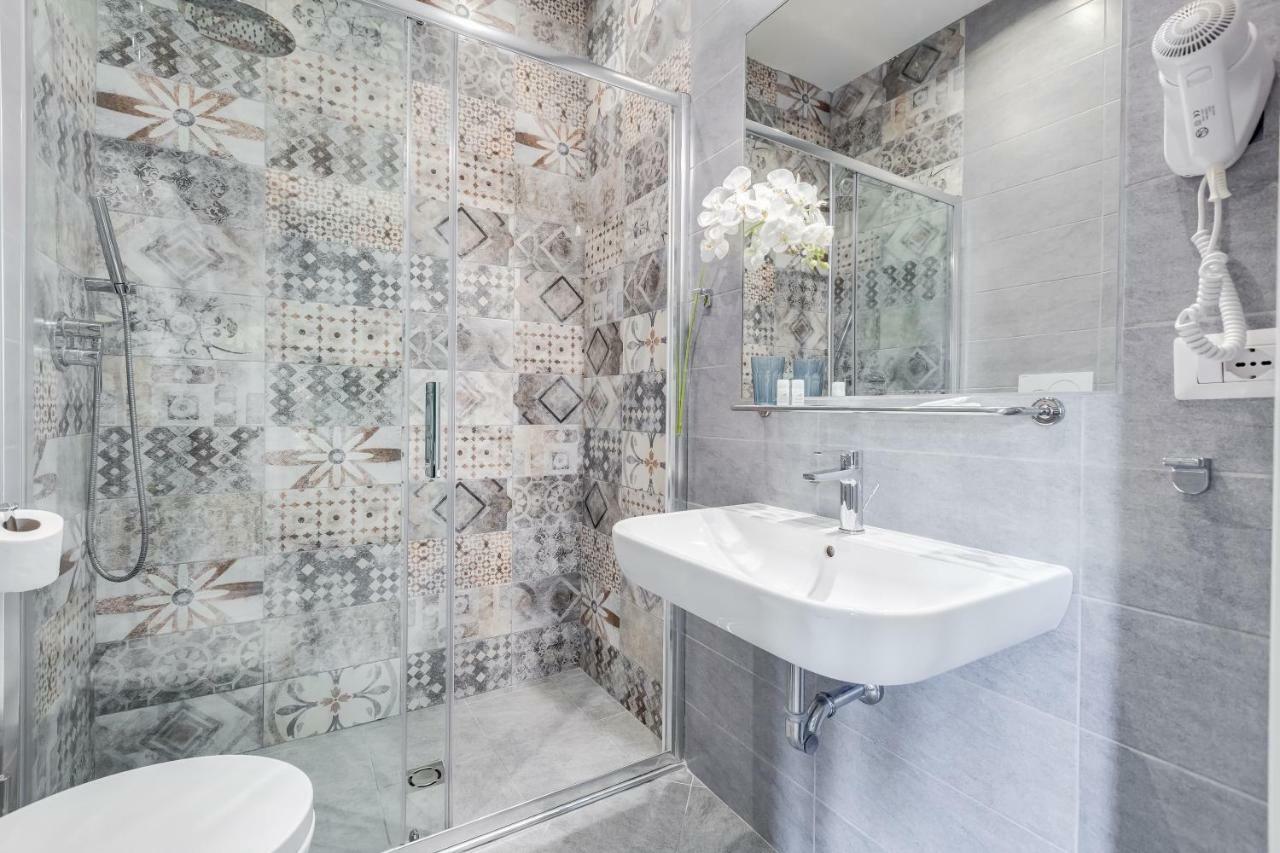 Junior Suite with Spa Bath