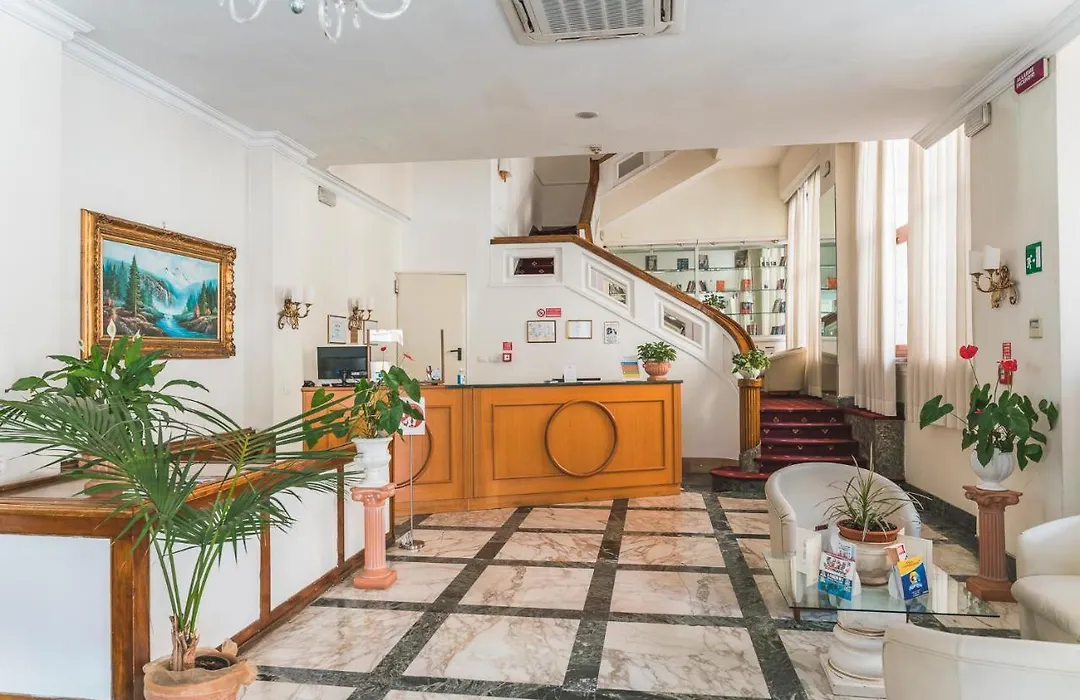 Gh Hotel San Giusto-1