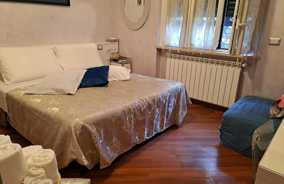 Gala B&B-1