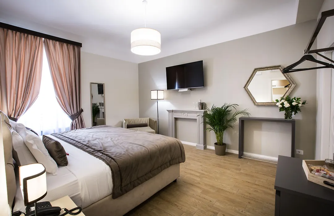 Chic & Town Luxury Rooms Piazza Di Spagna-1