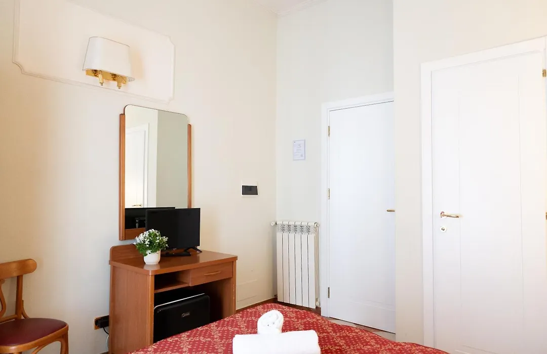 Hotel Romantica-1