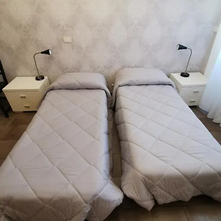 Bed And Breakfast Piramide-3