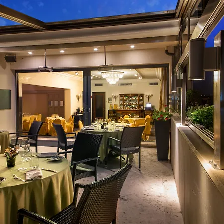 Hotel Savoy-2