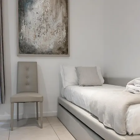Vatican Grand Suite-2