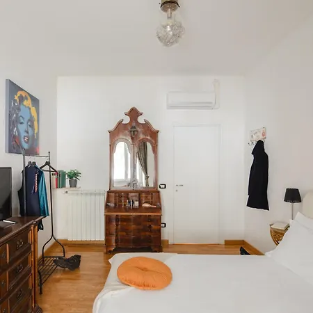 B&B Ibiscus-2