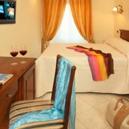 Hotel De Monti-2