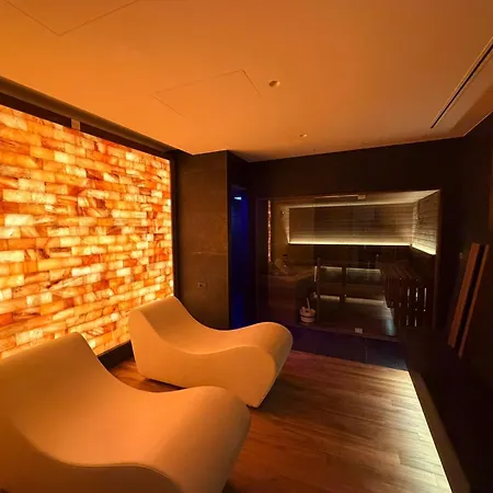Hotel White-2
