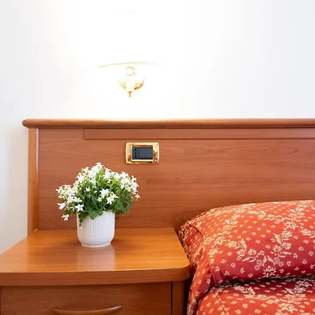 Hotel Romantica-2