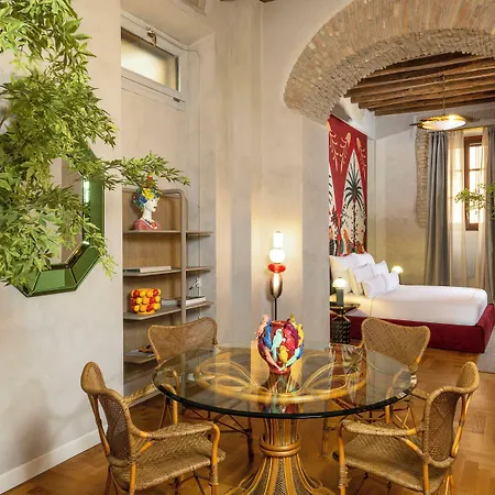 Palm Suites - Small Luxury Hotels Of The World-3