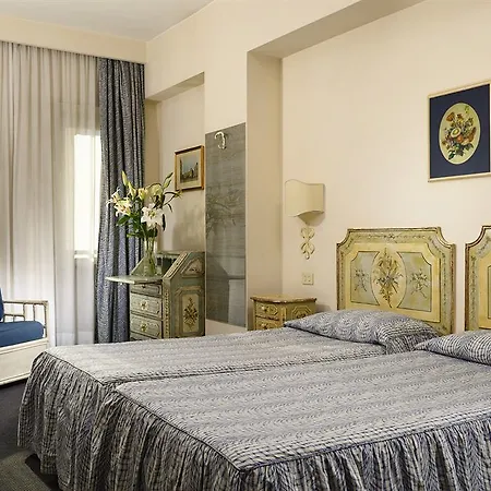 Hotel Commodore-2