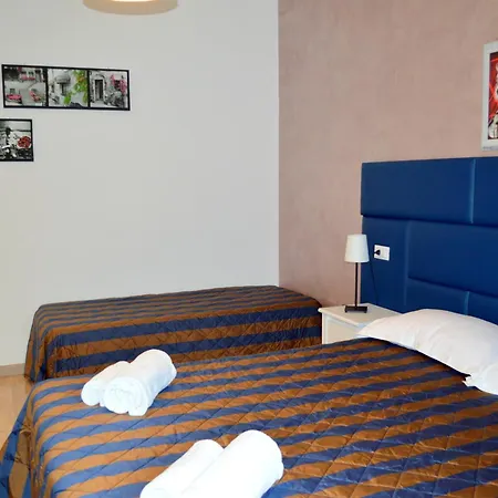Check-Inn Rooms-3